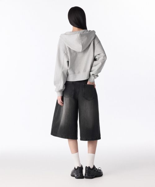 Lookbook (W) MUSINSA STANDARD WOMEN ビッグブラッシュワイドバミューダデニムパンツ [ウォッシュブラック] MWENH4Z22-WC