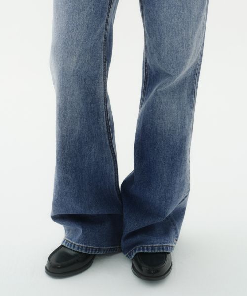 Purchase (W) MUSINSA STANDARD 女款微喇叭牛仔褲［中靛藍］ MWDNP0Z03-MI