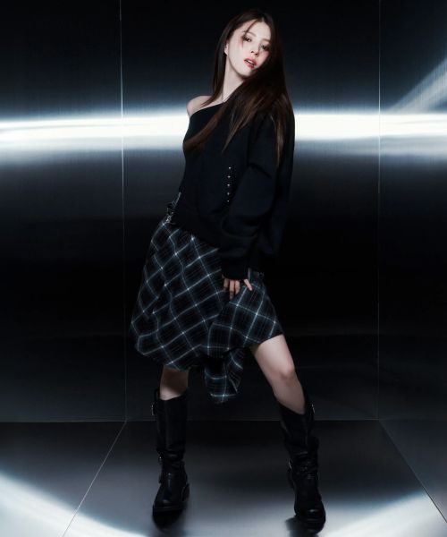 (Women) Musinsa Standard Women Check Asymmetric Skirt [Black/Grey] MWFSK8C08-31