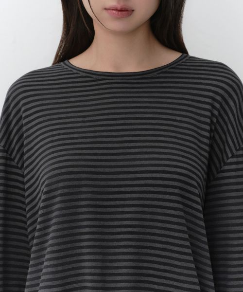 Shop (Women) Musinsa Standard Women CR Stripe Relaxed Long Sleeve T-Shirt [Black] MWFTL8A08-BK