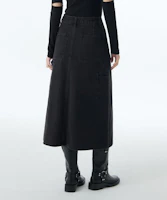 Lookbook (W) MUSINSA STANDARD 女士洗舊黑色丹寧工裝長裙 MWDSN0Z02-WC