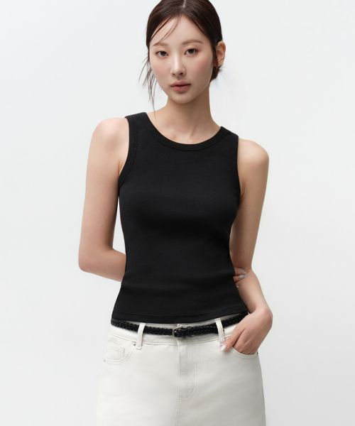 Lookbook (Women) MUSINSA STANDARD WOMEN Essential Tank Top [Black] MWCTE0Z02-BK