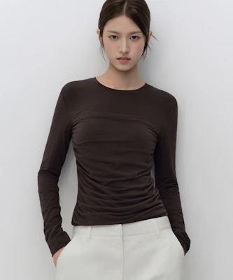 (W) MUSINSA STANDARD 女款前襟抽褶长袖T恤(深棕色) MWFTL8A05-DR Buy (W) MUSINSA STANDARD 女款前襟抽褶长袖T恤(深棕色) MWFTL8A05-DR