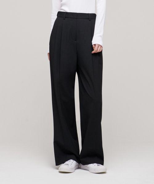 Lookbook (W) MUSINSA STANDARD 女款高腰寬褲 隱藏式鬆緊腰頭西裝褲［黑色］ MWBPL0Z10-BK
