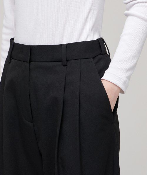 Details for (W) MUSINSA STANDARD 女款高腰寬褲 隱藏式鬆緊腰頭西裝褲［黑色］ MWBPL0Z10-BK