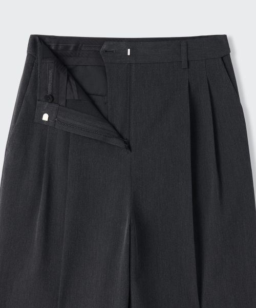 Shop (W) MUSINSA STANDARD 女款高腰寬版隱藏式鬆緊腰西裝褲【炭灰色】 MWBPL0Z10-CG