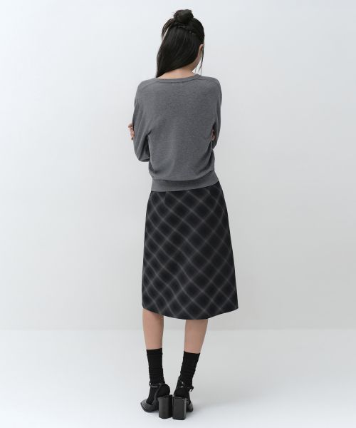 Lookbook (Women) MUSINSA STANDARD WOMEN Ombre Check Knee-Length Skirt [Gray] MWFSK8C01-GR