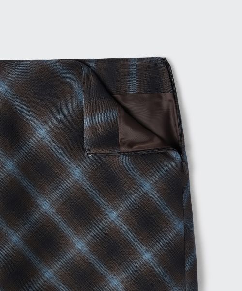 Shop (Women) MUSINSA STANDARD WOMEN Ombre Check Knee-Length Skirt [Dark Brown] MWFSK8C01-DR