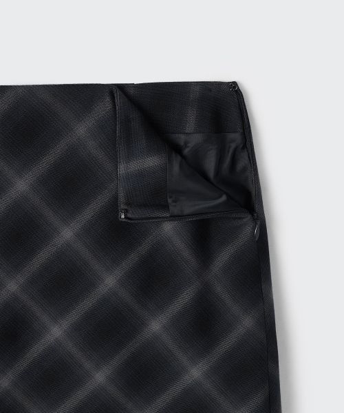 Shop (Women) MUSINSA STANDARD WOMEN Ombre Check Knee-Length Skirt [Gray] MWFSK8C01-GR