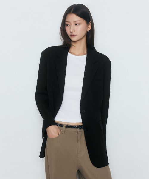 Lookbook (W) MUSINSA STANDARD 女款寬版落肩西裝外套［黑色］ MWBJK3Z05-BK