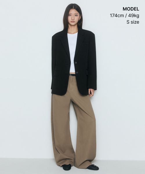 Shop (W) MUSINSA STANDARD 女款寬版落肩西裝外套［黑色］ MWBJK3Z05-BK