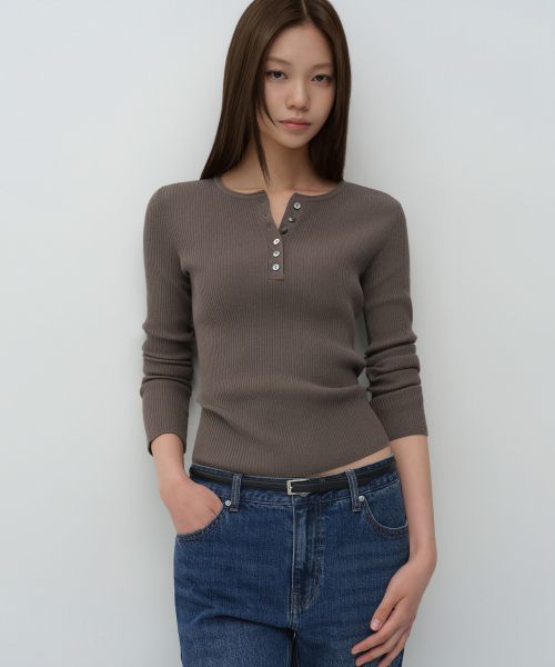 (Women) Musinsa Standard Women Ribbed Slim Henley Neck Knit [Taupe] MWFWL1A01-TA