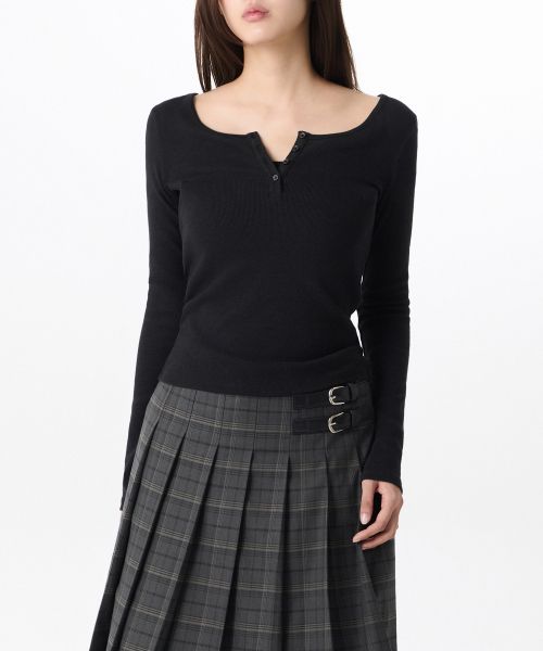 (Women) Musinsa Standard Women Ribbed Slim Wide Henley Neck Long Sleeve T-Shirt [Black] MWETL8C07-BK