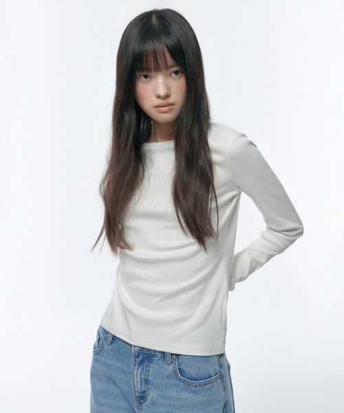Shop (W) MUSINSA STANDARD 女款修身圓領長袖 T 恤 [奶油色] MWCTL0Z06-CR