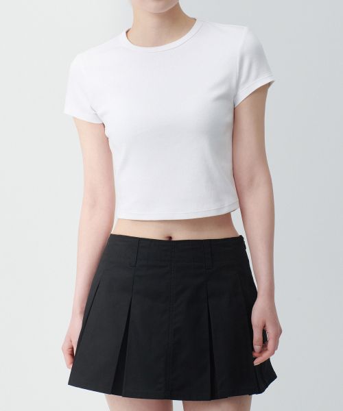 Lookbook (Women) Musinsa Standard Women Slim Crop Crew Neck T-Shirt [White] MWCTS5Z03-WH