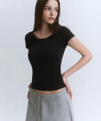 (W) Camiseta Negra Mujeres MUSINSA STANDARD Slim Cuello Redondo y Mangas Cortas MWFTS5B10-BK Buy (W) Camiseta Negra Mujeres MUSINSA STANDARD Slim Cuello Redondo y Mangas Cortas MWFTS5B10-BK