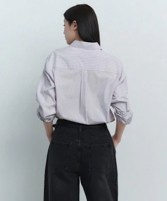 (W) Musinsa Standard Camisa holgada de popelina a rayas mujer, gris cálido claro MWFSL4C02-LW Lookbook (W) Musinsa Standard Camisa holgada de popelina a rayas mujer, gris cálido claro MWFSL4C02-LW