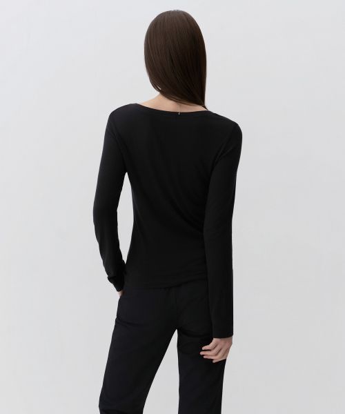 Lookbook (W) Musinsa Standard 女士羊毛天丝修身圆领长袖T恤 [黑色] MWFTL9A09-BK