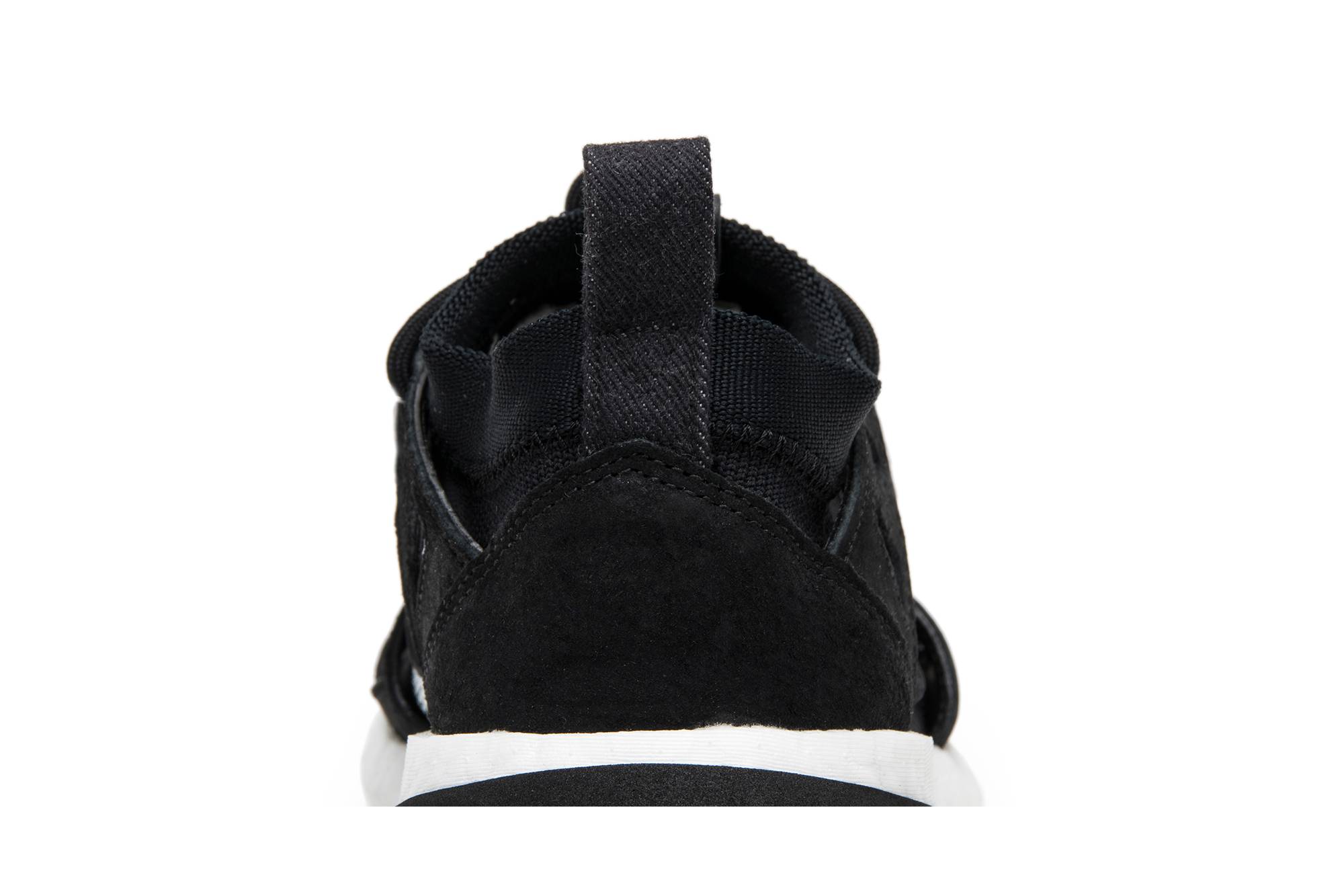 Sizing (W) Naked x adidas Arkyn 'Hitam Putih Inti' AC7669