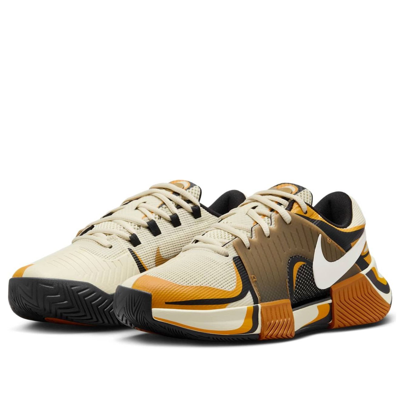 Lookbook (W) 大坂なおみ x ナイキ Zoom GP チャレンジ 1 'デザートオークル' FJ1810-700