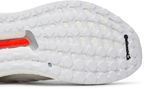 (W) NASA x adidas UltraBoost 5.0 DNA 'Putih Awan' FY9874 Purchase (W) NASA x adidas UltraBoost 5.0 DNA 'Putih Awan' FY9874