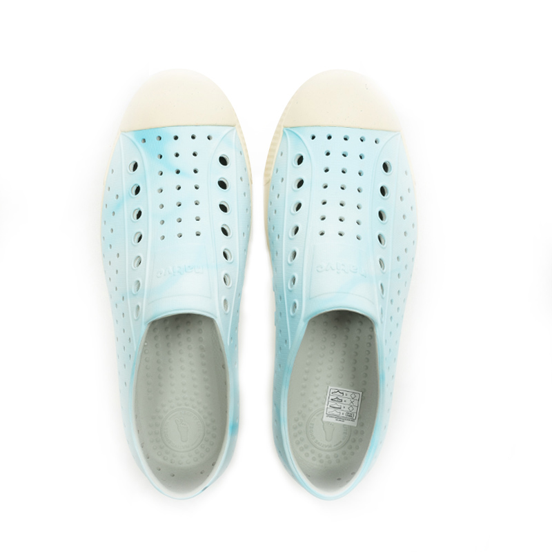 Sizing (W) Native Jefferson Wanderfoam 黑色單色印花鞋。 F0000298-4026