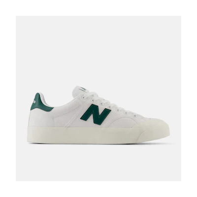 (W) NB 100 Series Sneakers White Green White color