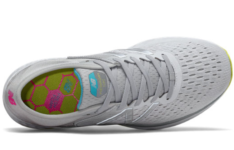 Lookbook (W) New Balance 1080 V9 Serie W1080SO9