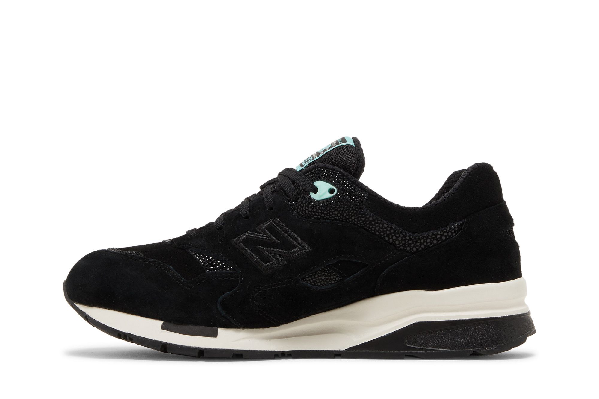 Lookbook (W) New Balance 1600 ''Meteoriten'' CW1600GM