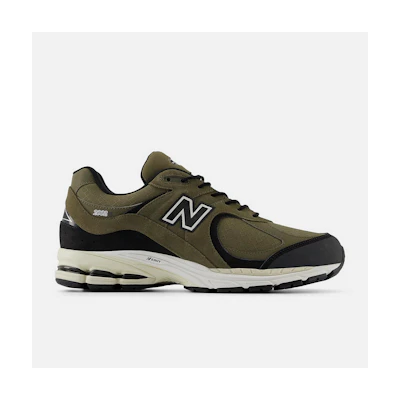 (W) NB 2002R GORE-TEX Casual Shoes Green