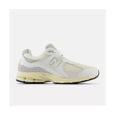 (W) NB 2002R Series Casual Shoes White White color