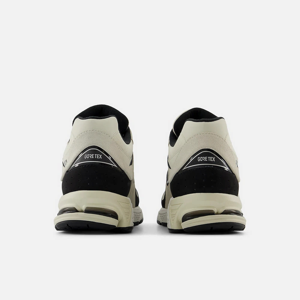 Purchase (W) ニューバランス 2002R GORE-TEX カジュアルシューズ オフホワイト/ホワイトカラー M2002RXR-D