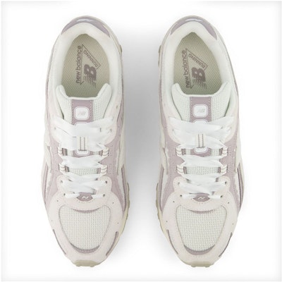 (W) New Balance 204L ''Ribbon Pack - Putih Pink'' U204L6A6 Lookbook (W) New Balance 204L ''Ribbon Pack - Putih Pink'' U204L6A6