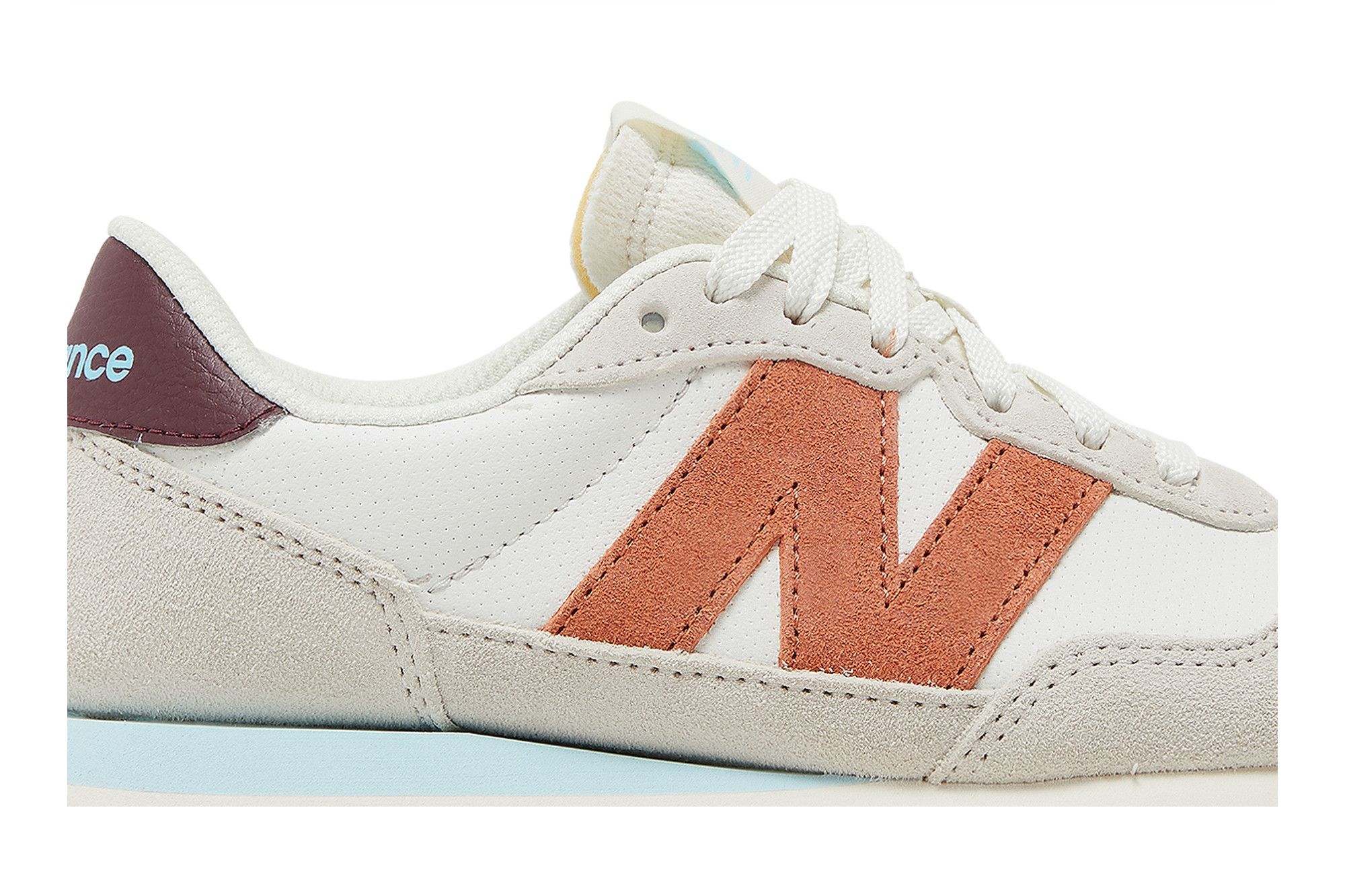 Order (W) New Balance 237 ''Sea Salt Soft Copper'' Scarpe da Ginnastica WS237BA
