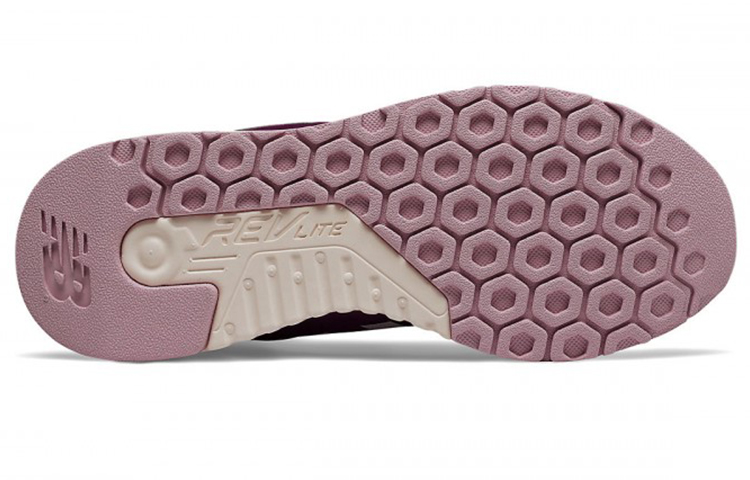 Shop (W) New Balance 247 Sport Lila WRL247HM