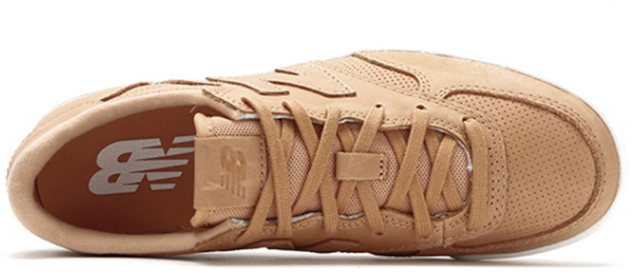 (W) New Balance 300 '吐司' 运动鞋 WRT300SC Lookbook (W) New Balance 300 '吐司' 运动鞋 WRT300SC