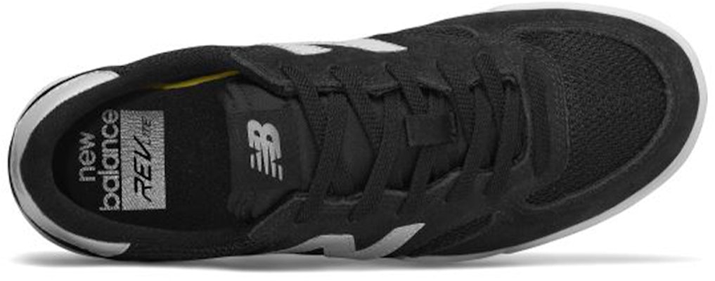 New Balance NB 300 低筒 板鞋 女款 黑白 Lookbook New Balance NB 300 低筒 板鞋 女款 黑白