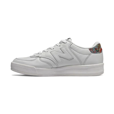 (W) NB 300 Shoes For White
