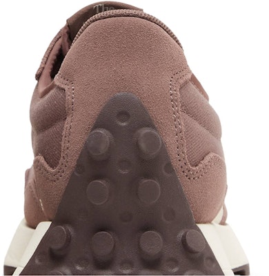 (Women) New Balance 327 'Black Fig' WS327FA Sizing (Women) New Balance 327 'Black Fig' WS327FA
