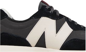 (女款)New Balance 327「黑月光」WS327KC Order (女款)New Balance 327「黑月光」WS327KC