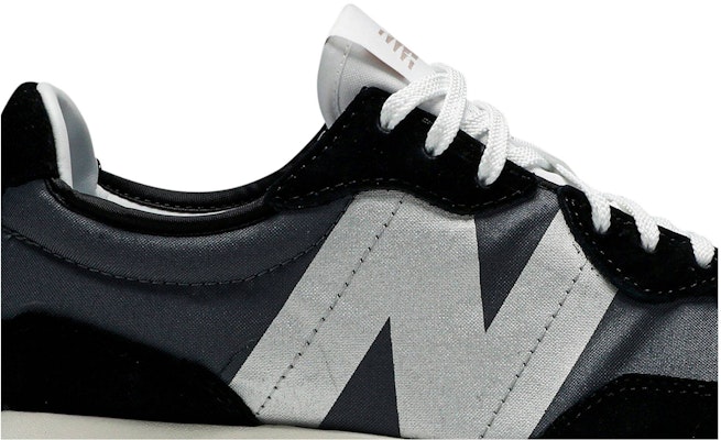 (W) New Balance 327 'Hitam Putih' WS327CPA Order (W) New Balance 327 'Hitam Putih' WS327CPA