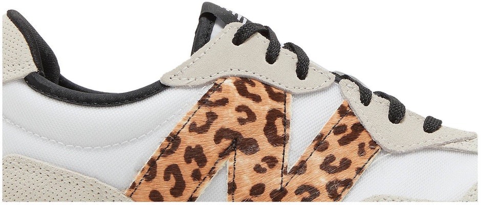 Giraffe sales print sneakers