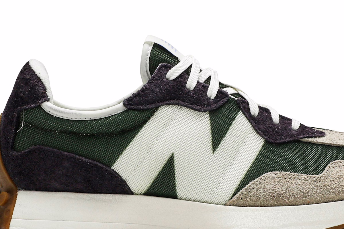 (Women) New Balance 327 'Oak Leaf Green'