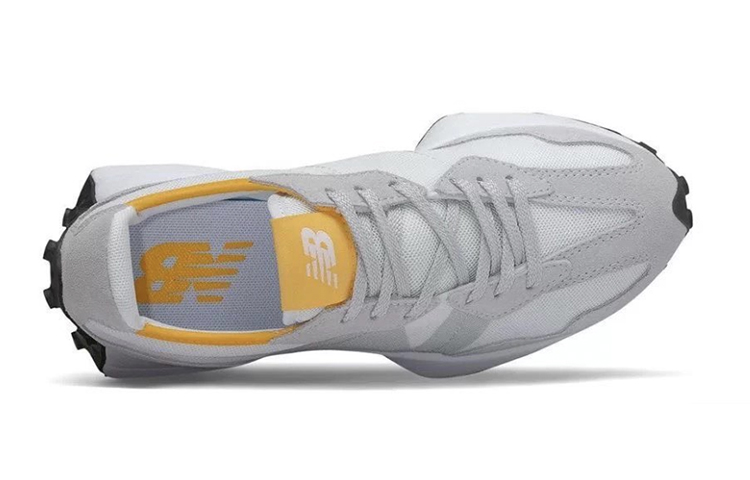 Lookbook New Balance NB 327 低筒 跑步鞋 女款 灰白