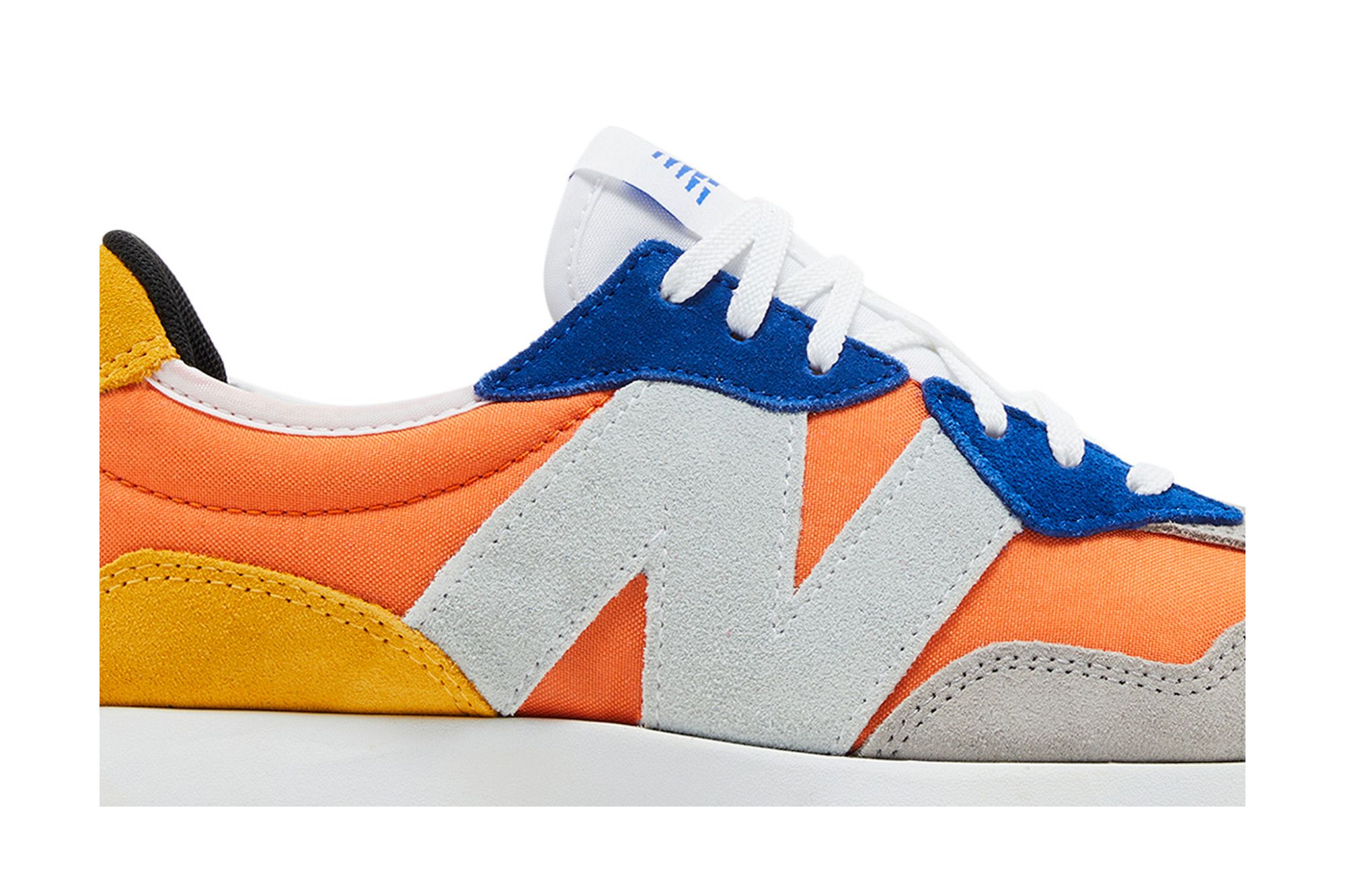 Order (W) New Balance 327 x Dejounte Murray 'Naranja' WS327FIN