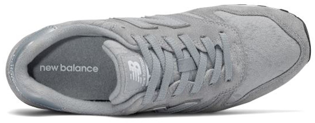 New Balance 373系列 灰色 女性款 Lookbook New Balance 373系列 灰色 女性款