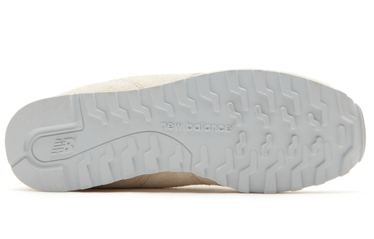 Shop New Balance NB 393 休閒 低幫 跑步鞋 女款 卡其色