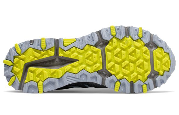 Shop New Balance NB 410 v6 越野 低帮 跑步鞋 女款 灰黃色