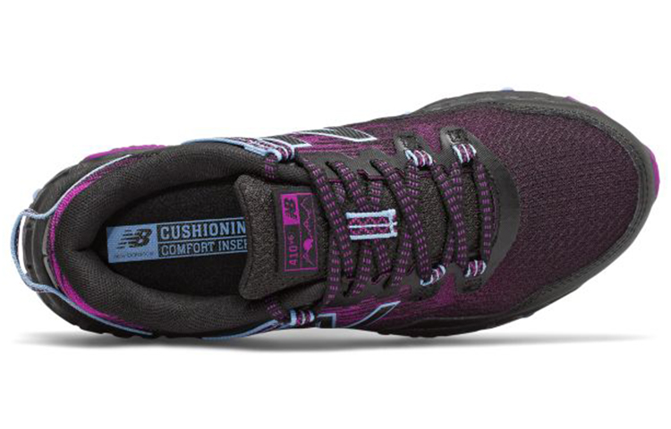 Lookbook (W) New Balance 410 V6 Trail Low-Top Lila Schwarz Damen/Herren Sneakers WT410CM6
