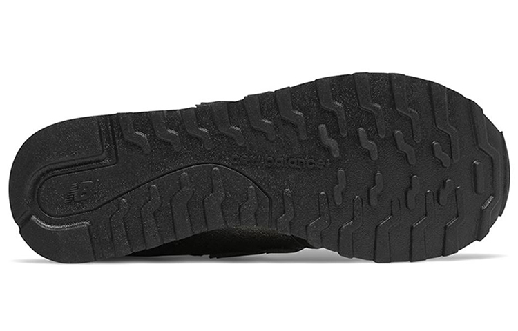 Shop New Balance NB 500 低幫 跑步鞋 女款 深灰色